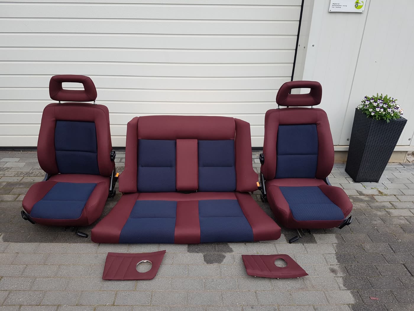 Komplettes Sitzset rot-blau Golf neu